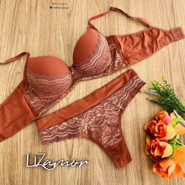 LINHA GOLD. Conjunto de luxo com sutiã de bojo prolongado. Fio duplo com cós