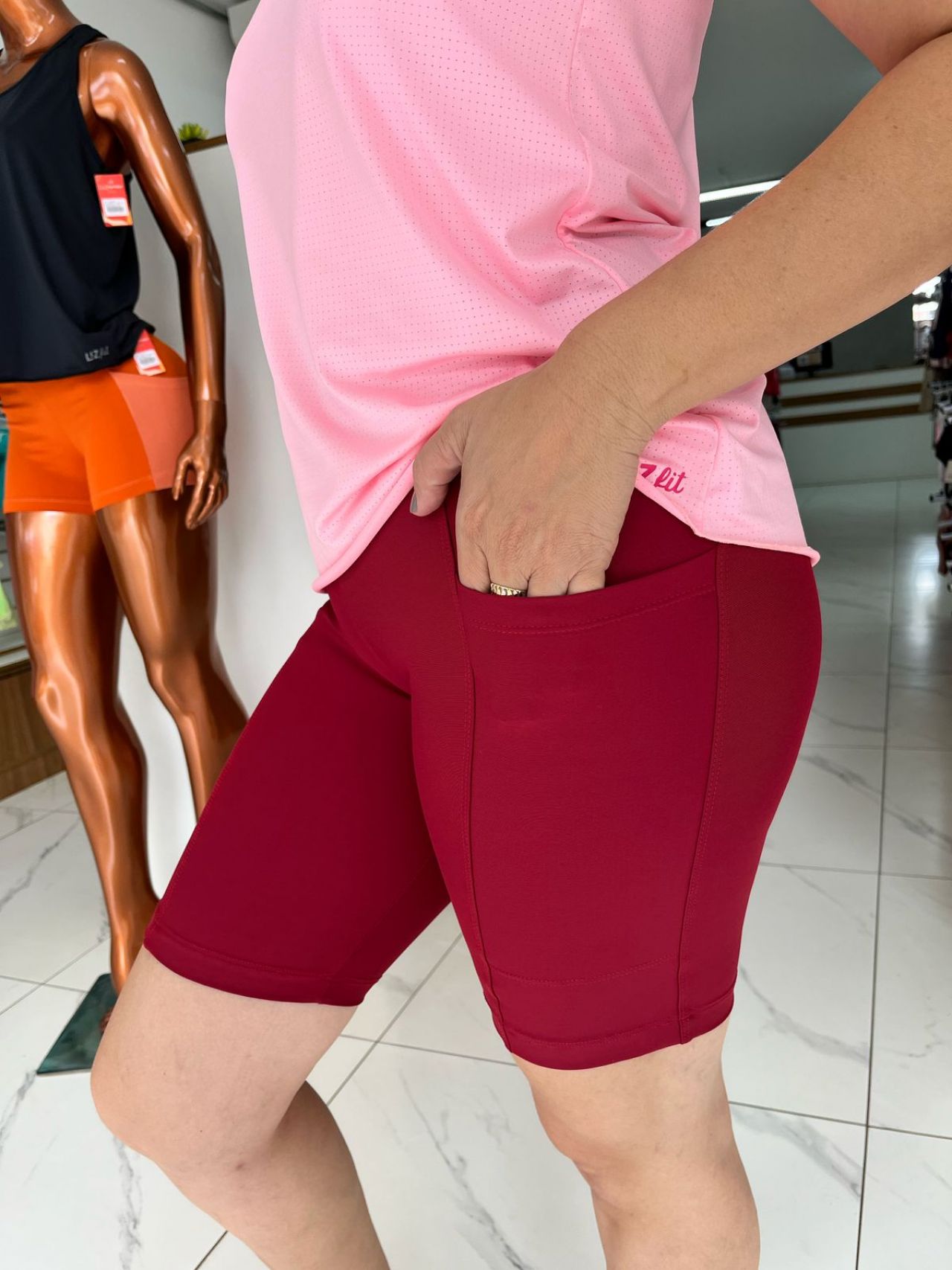 Liz fit. Bermuda Ciclista Maxxi Press Comfy com bolsos laterais