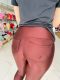 Calça Montaria com zíper. Fabricado por Lizamor, Calça Montaria Cirrè com zíper no cós e bolsinhos traseiros