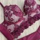 Conjunto de Soutien estilo Cropped rendado com base de espuma,alça trabalhada. Fio dental duplo rendado