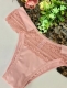 Tanga rendada com laterais trabalhadas em tecido duplo com renda babada