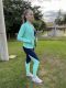Liz Fit. Jaqueta Bomber Feminina. Modelo com bolsos e abertura total em zíper