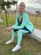 Liz Fit. Jaqueta Bomber Feminina. Modelo com bolsos e abertura total em zíper