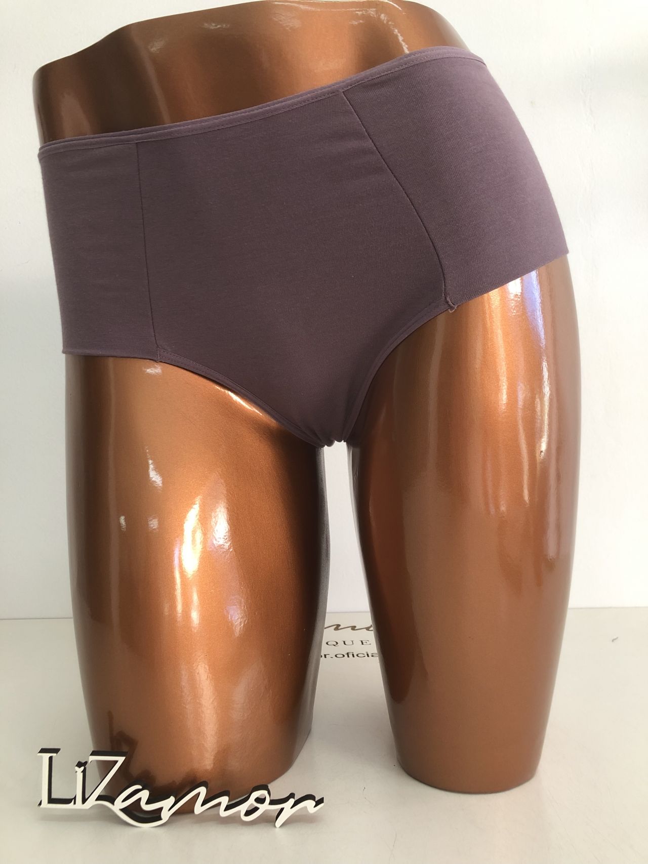 Tangão modelador de algodão com laterais duplas reforçado.